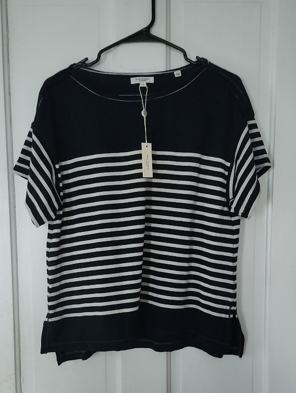 Max Studio Black & White Striped Short Sleeve Top